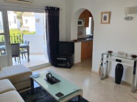 2 Bedroom, 2 Bathroom FIRST FLOOR APARTMENT in LAS PALMERAS DE BENA VISTA, Close to Restaurants, Tennis, Bowls and Golf